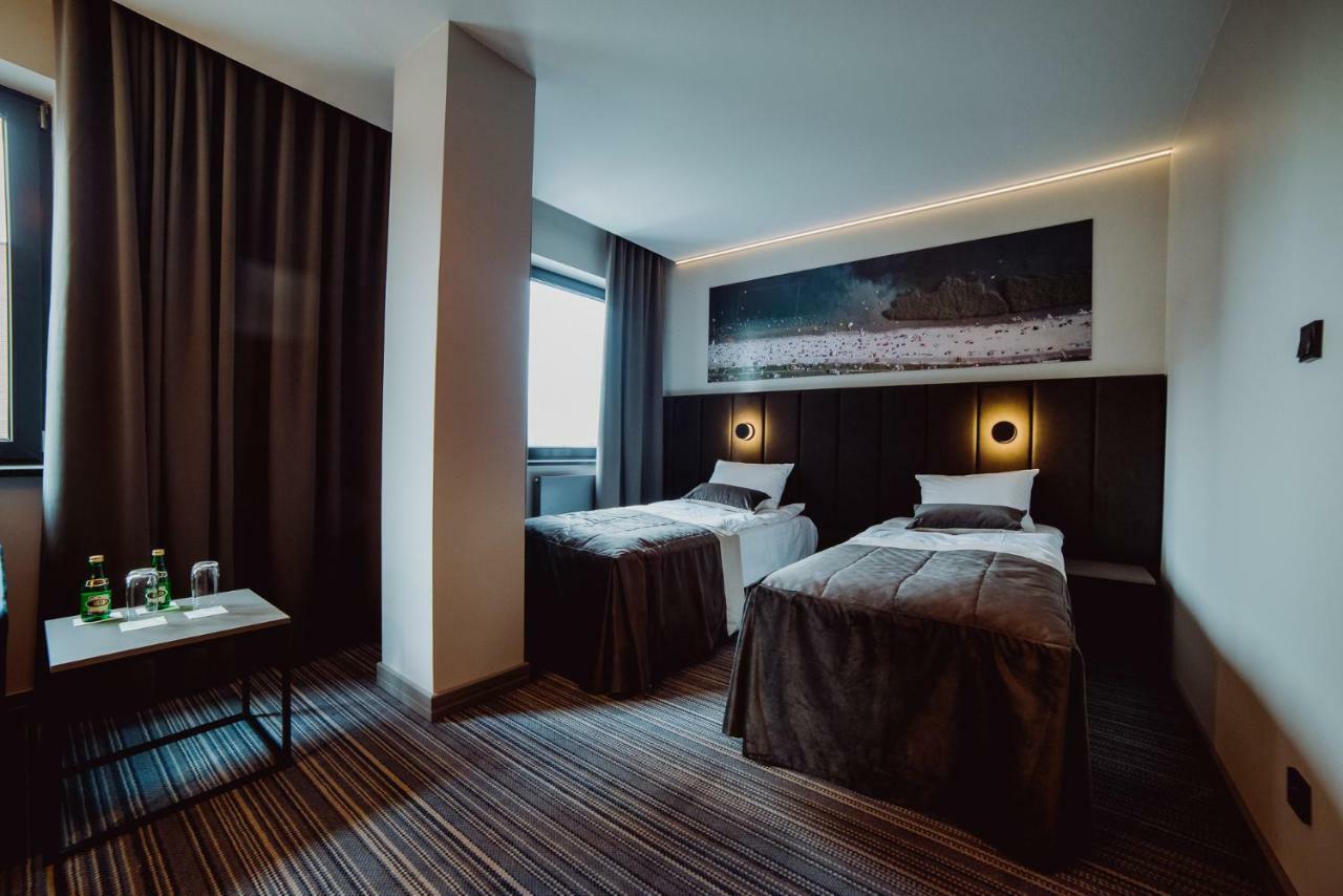 Hotel Evva Tarnobrzeg Exteriör bild