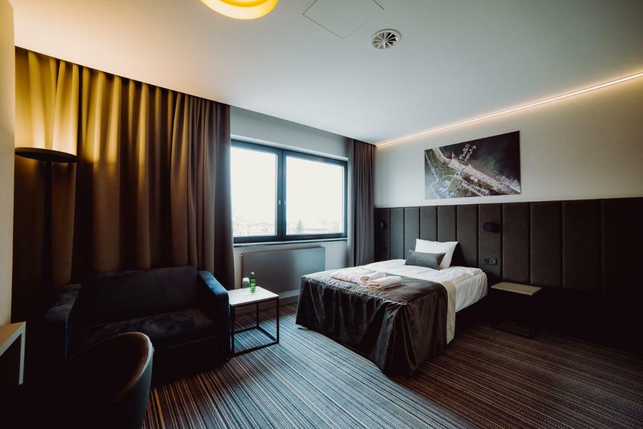 Hotel Evva Tarnobrzeg Exteriör bild